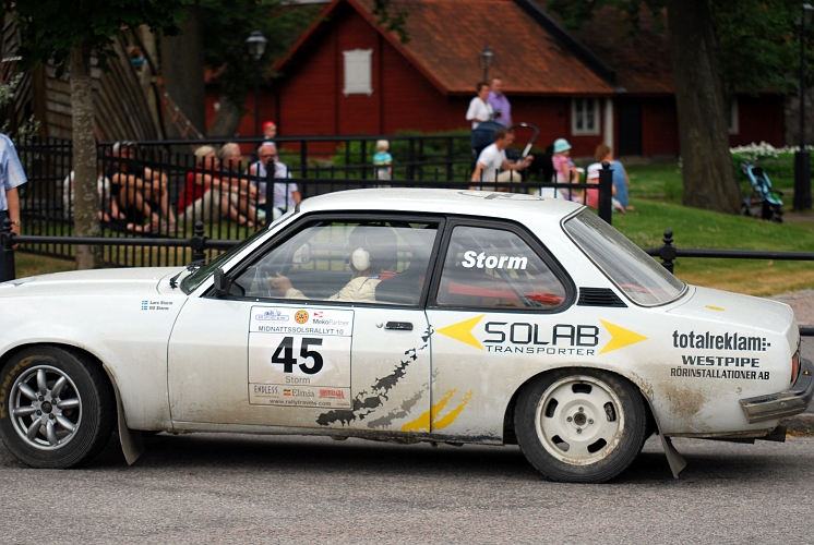 2010_0717_01-18.JPG - Nr.45 Lasse Storm och Ulf Storm Stenungsunds MS, Opel Ascona B