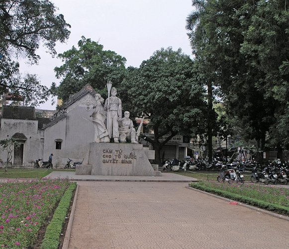 Hanoi parker monument-11