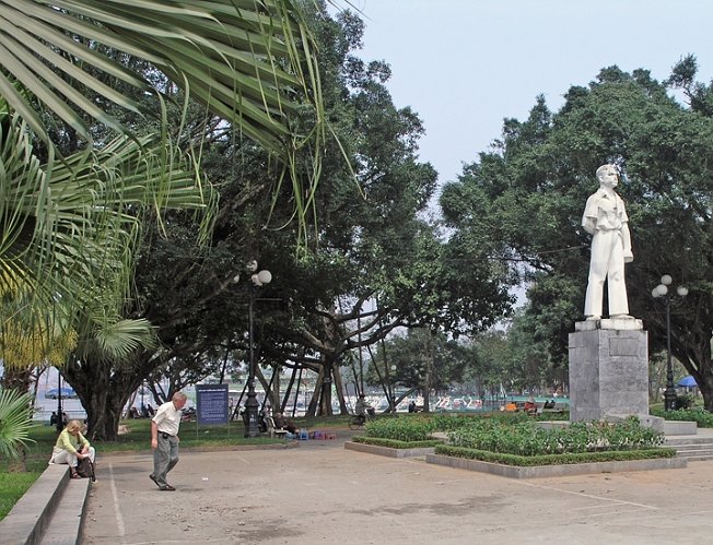 Hanoi parker monument-12