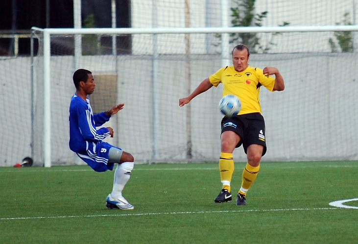 2010_0623_58.JPG - Mikael Westman kom in i slutet av matchen