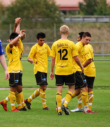 2009_0912_22.JPG - Södraspelarna ser väldigt nöjda ut