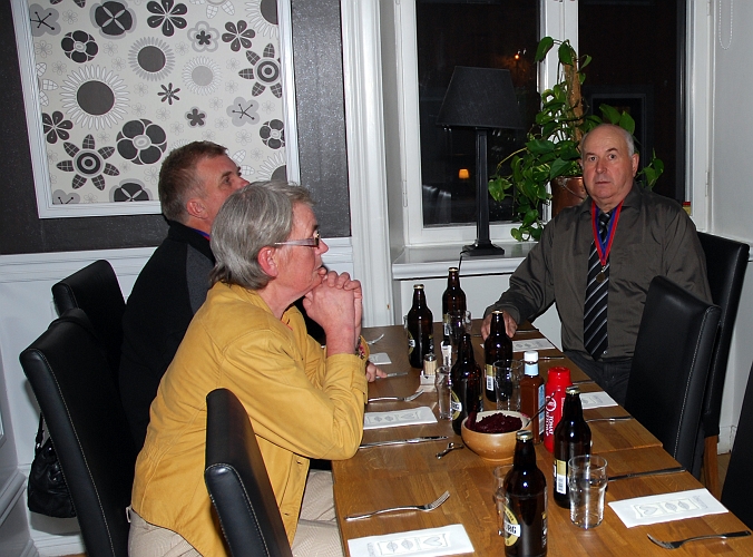 2009_1017_180804AA.JPG - Bilder från den avslutande middagen