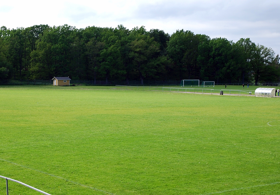 2014_0525_154648AA.JPG - Förberedelse inför ombyggnad av Ekbackens IP