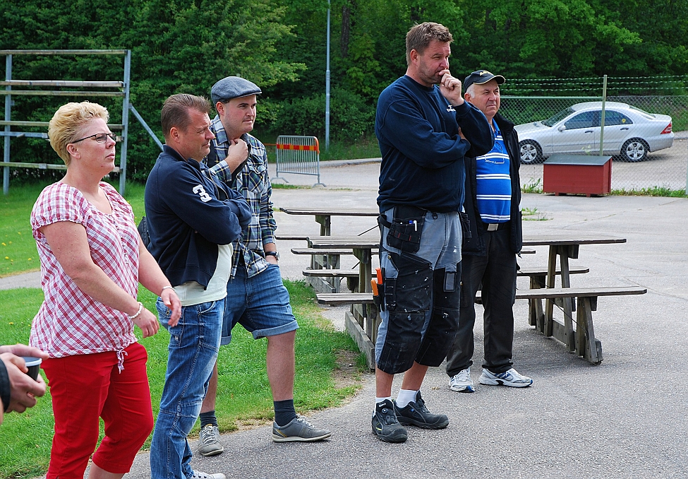 2014_0526_100641AA.JPG - "Publiken" lyssnar